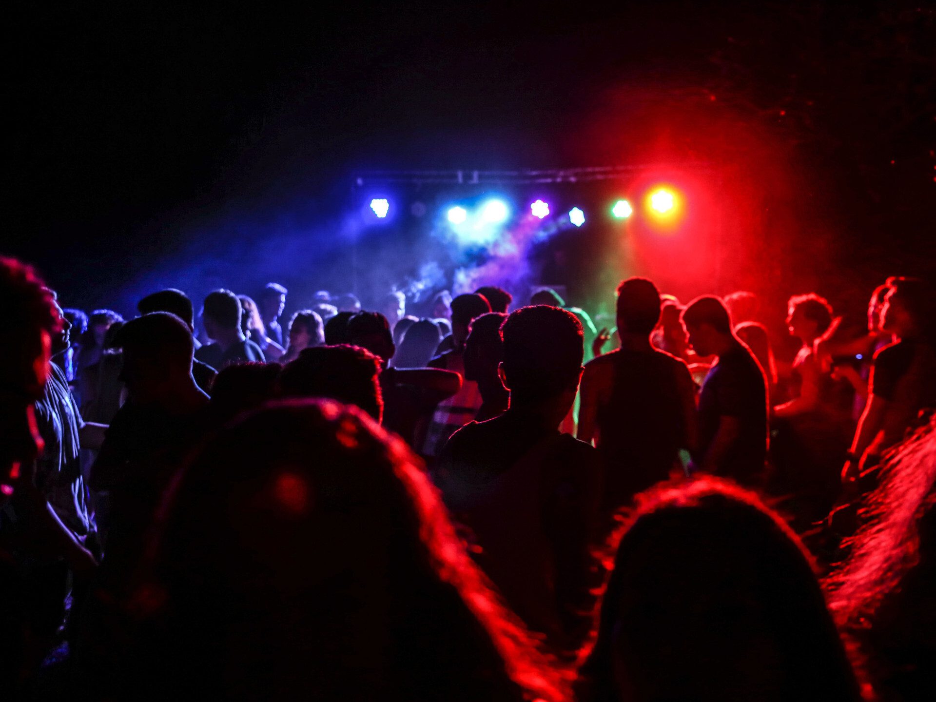 Freshers Carnival: Traffic Light & White Lies - Night Two - Digital at Neville Hall