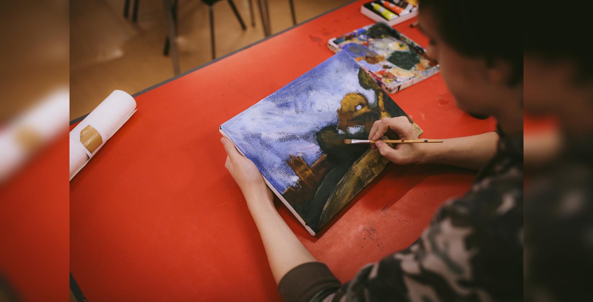 Saturday Art Classes for 10-15 Year Olds - Laing Art Gallery