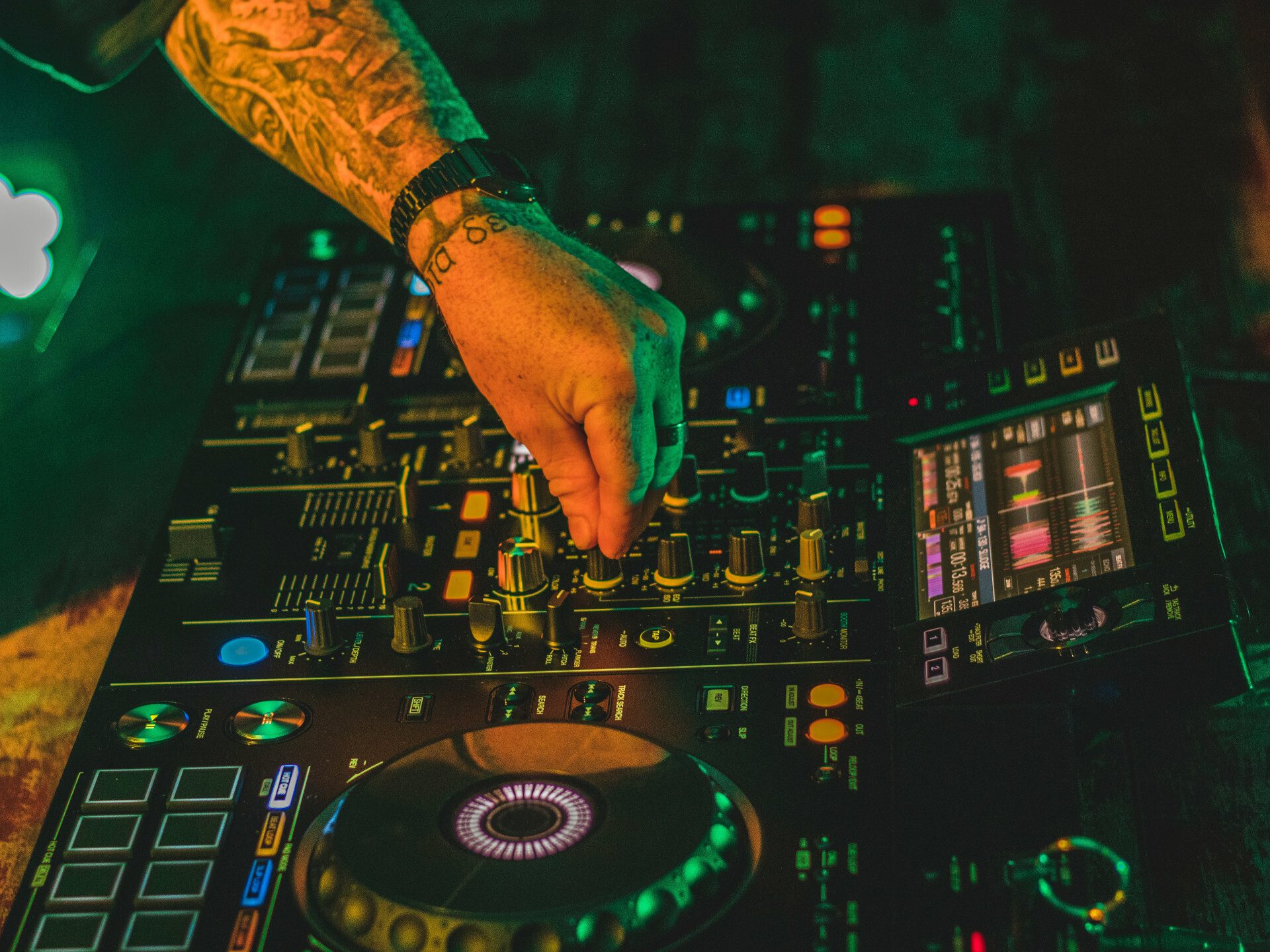 Bonsai Presents // Tino & Wax Material - World Headquarters at Neville Hall