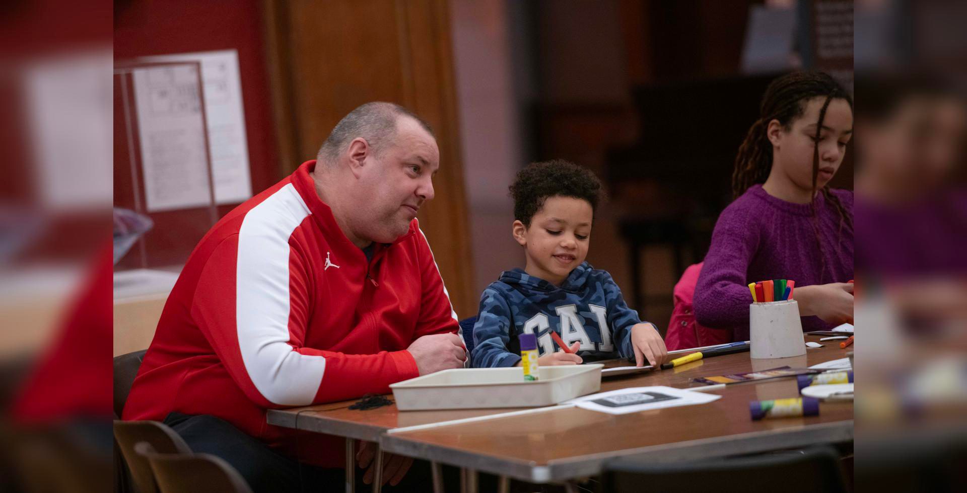 Make a Christmas Card - Shipley Art Gallery