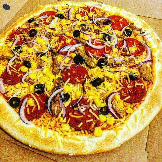Vizza Guys pizza