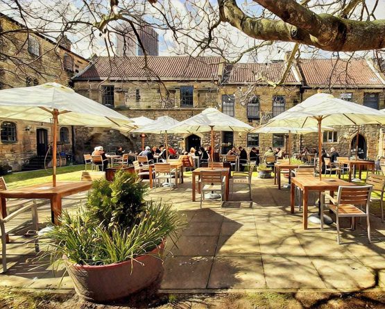 Victoria gardens restaurants with outdoor seating sale